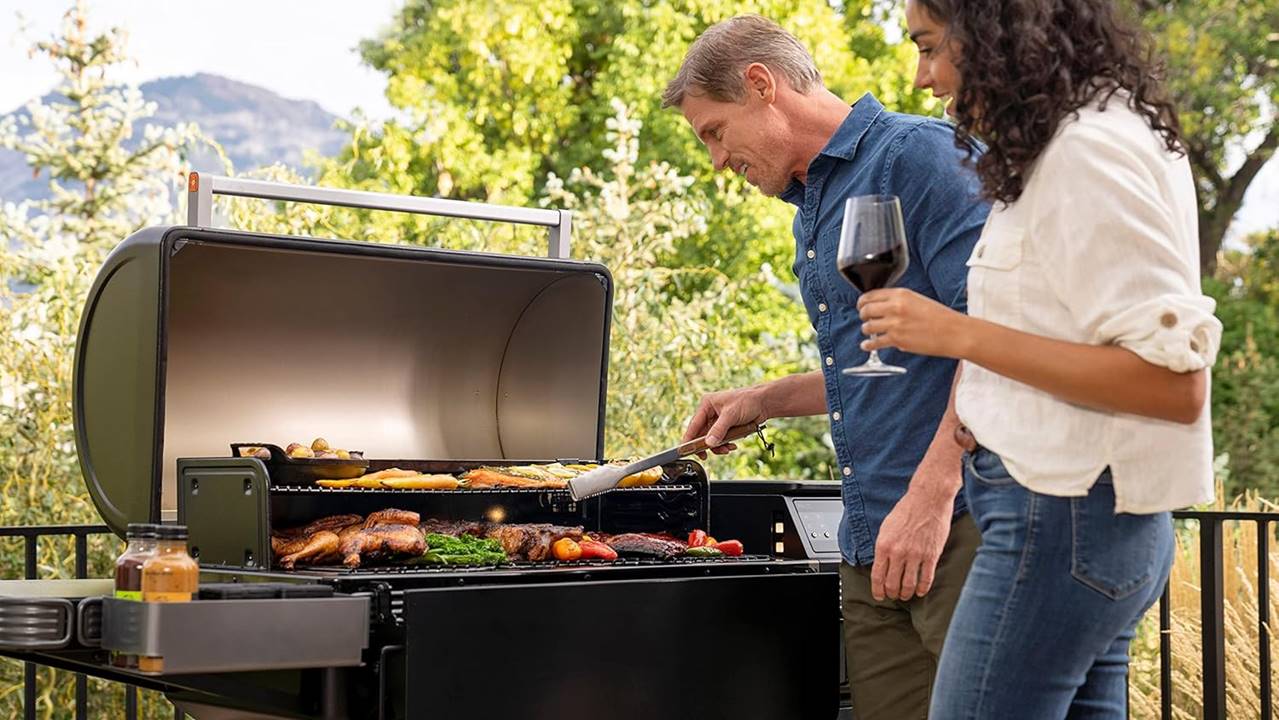 You are currently viewing The 5 Best Pellet Grill Smokers of 2025: Versatile Cooking for BBQ Lovers