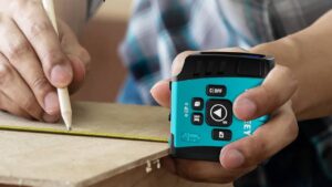 Read more about the article The  5 BEST Tape Measure IN 2025